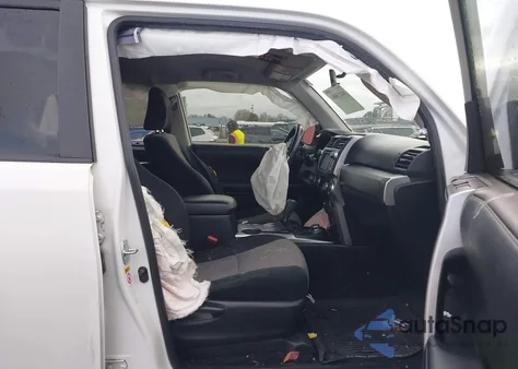 2018 Toyota 4Runner Sr5 z USA, uszkodzony, nr VIN JTEBU5JR9J5530734